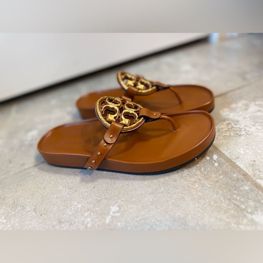 NWOT/Packaging - Tory Burch Miller Cloud Vintage Plaque